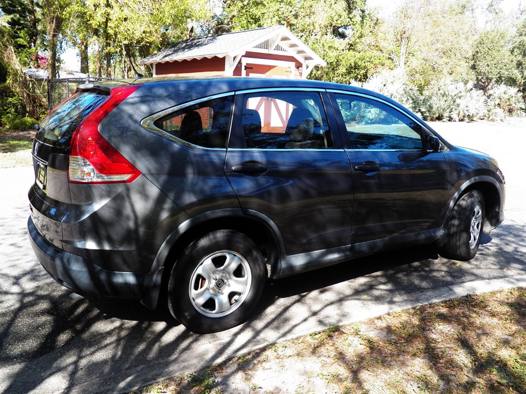 2013 Honda CR-V - $8,900