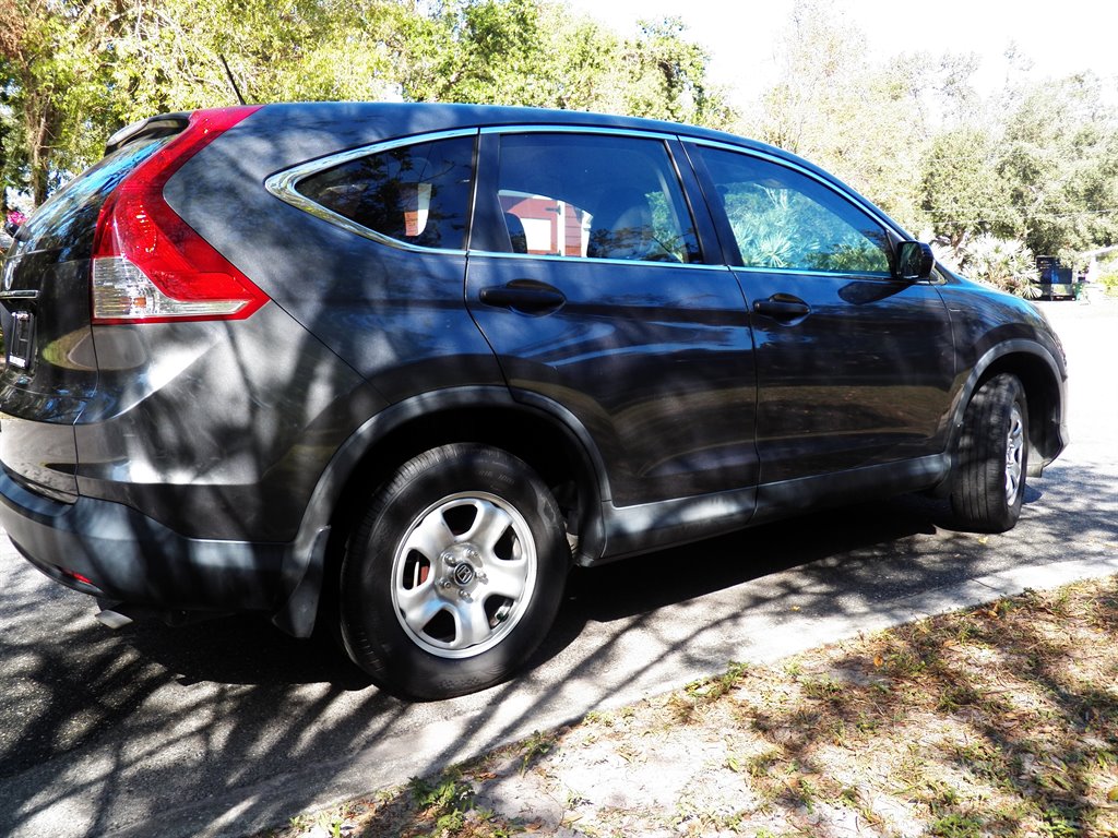 2013 Honda CR-V - $8,900