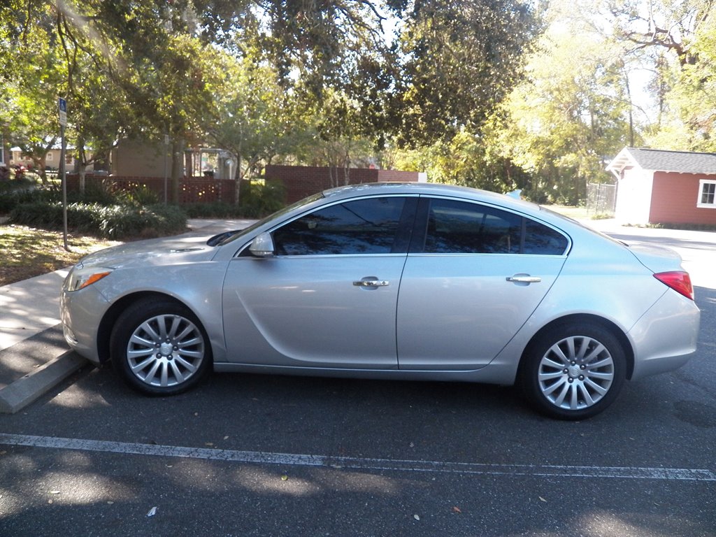 2012 Buick Regal Premium 1 photo