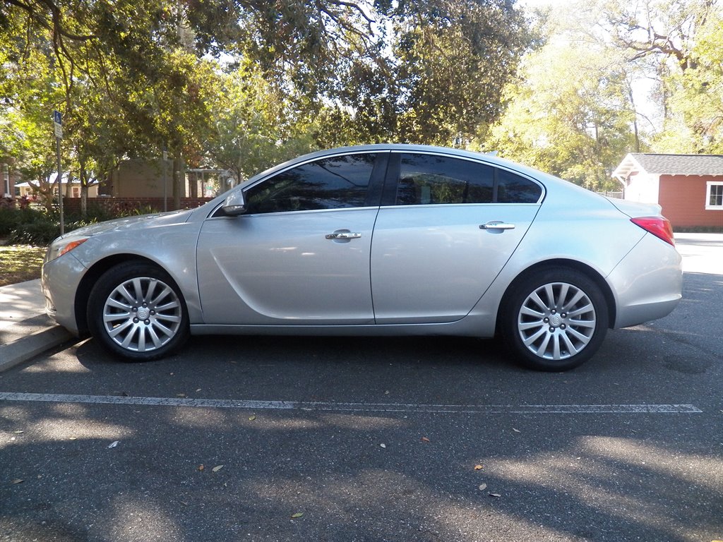 2012 Buick Regal Premium 1 photo