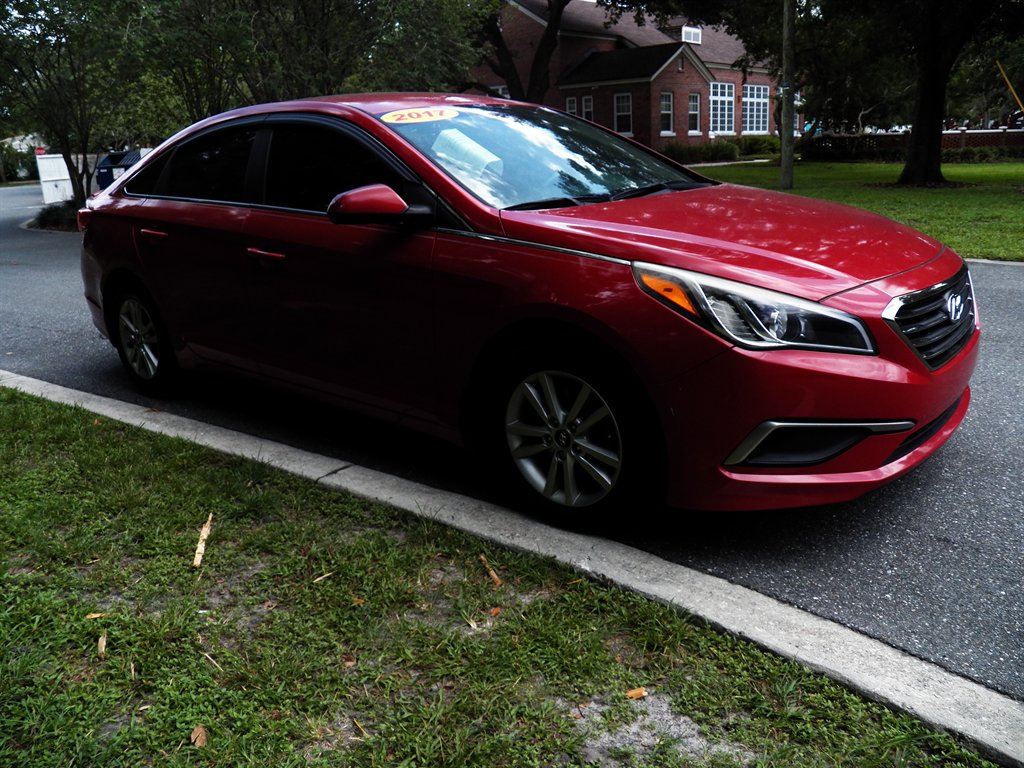 2017 Hyundai Sonata - $9,900