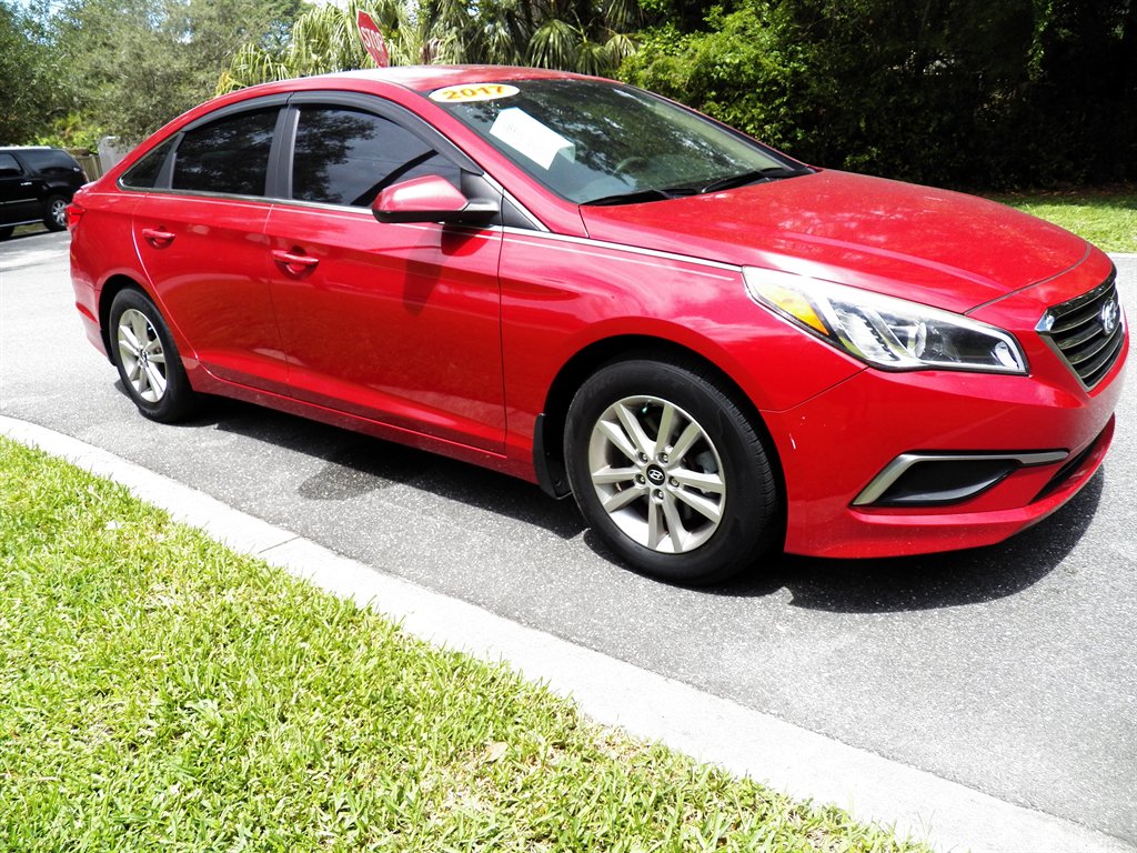 2017 Hyundai Sonata - $9,900