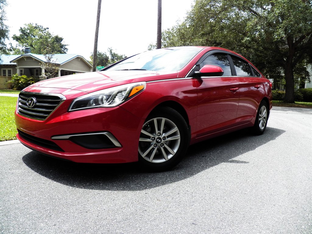 2017 Hyundai Sonata - $9,900