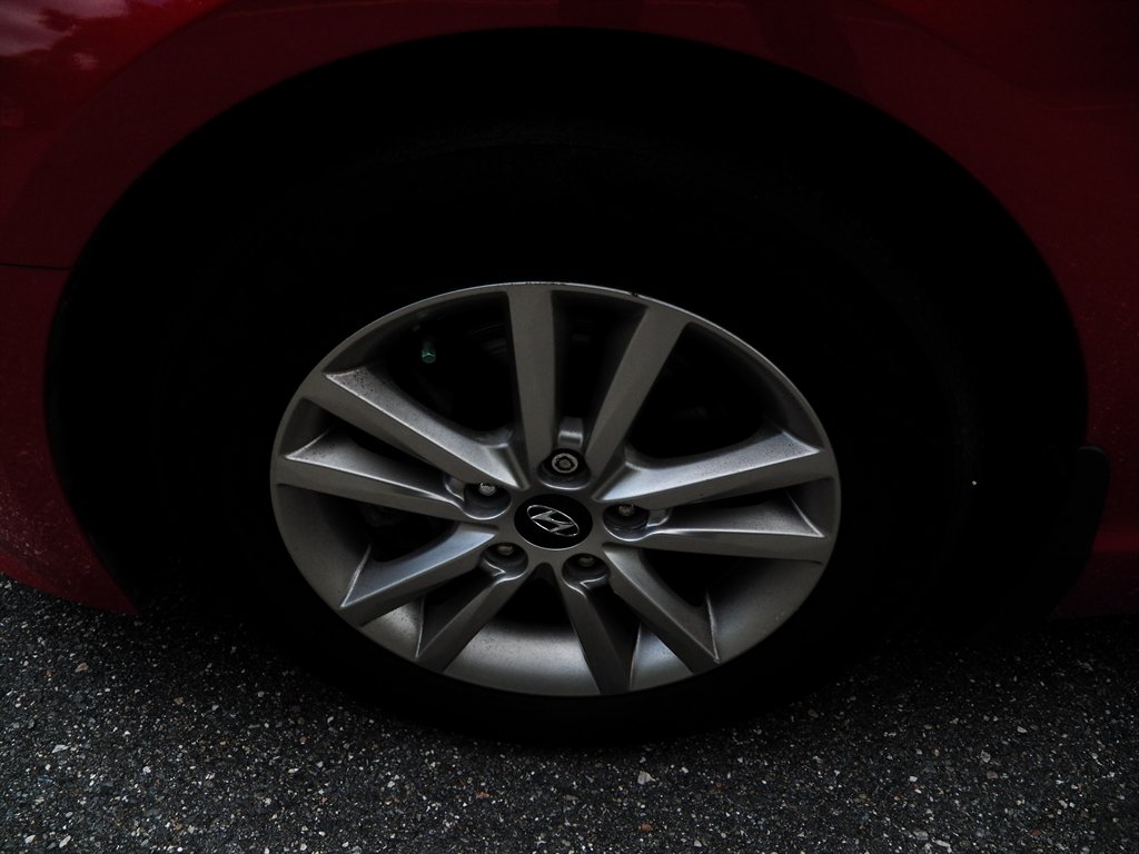 2017 Hyundai Sonata - $9,900