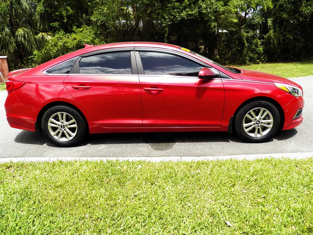 2017 Hyundai Sonata - $9,900