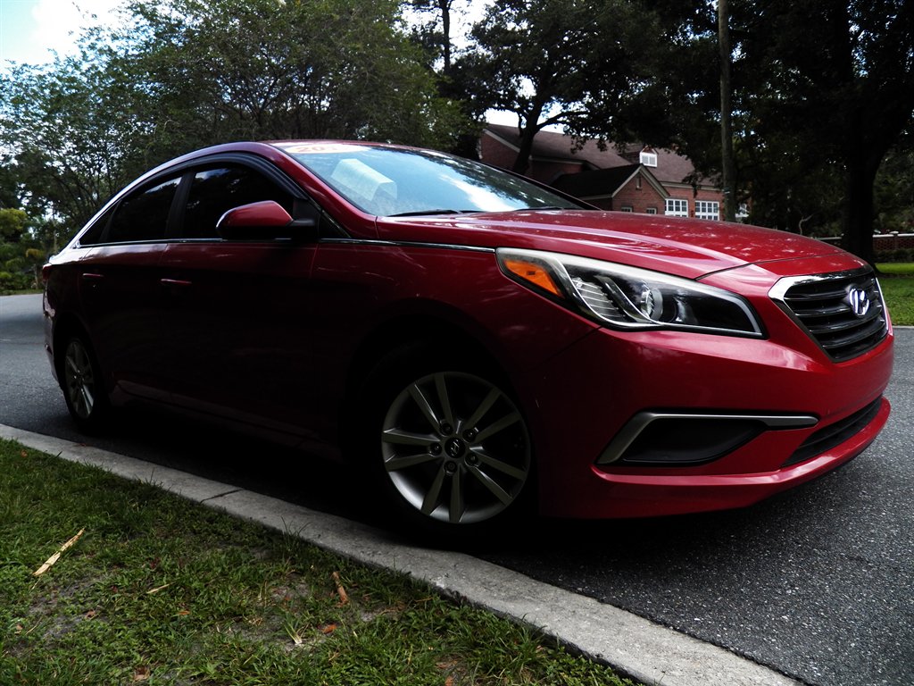 2017 Hyundai Sonata - $9,900