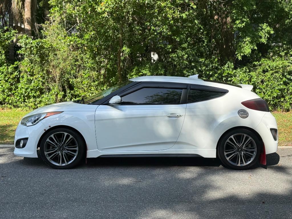 2016 Hyundai Veloster - $11,900