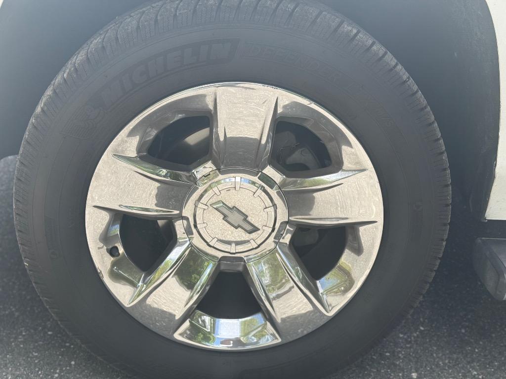 2017 Chevrolet Tahoe - $15,900