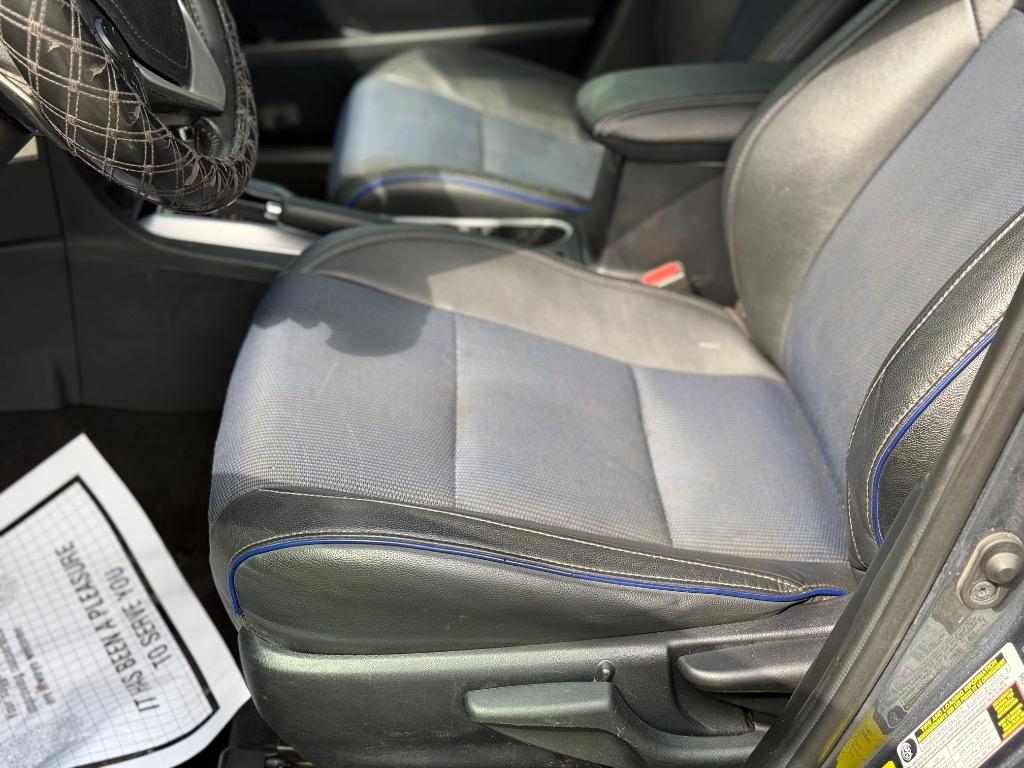 2019 Toyota Corolla - $9,900