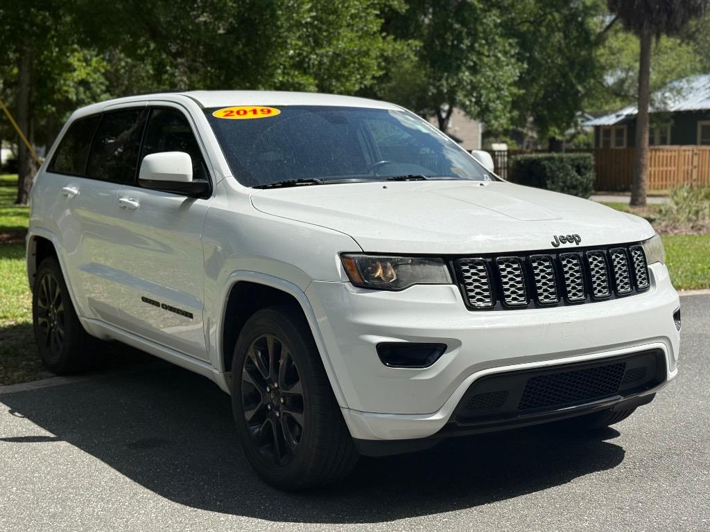 2019 Jeep Cherokee - $17,900