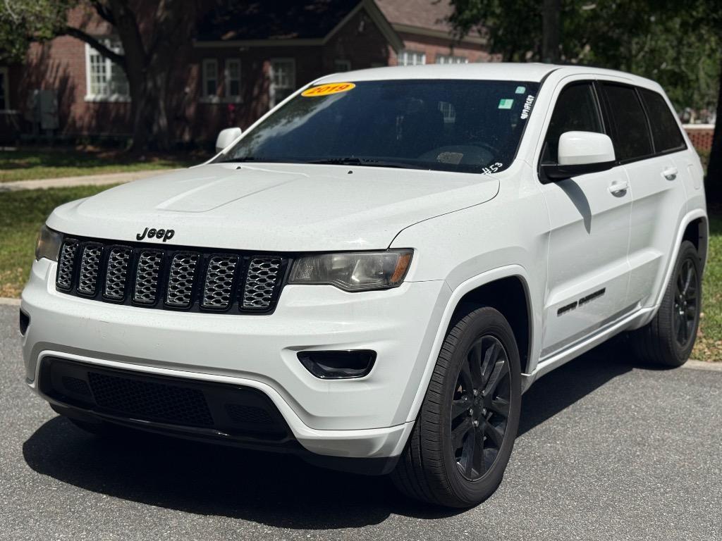 2019 Jeep Cherokee - $17,900