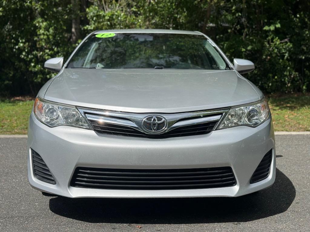 2012 Toyota Camry - $9,900