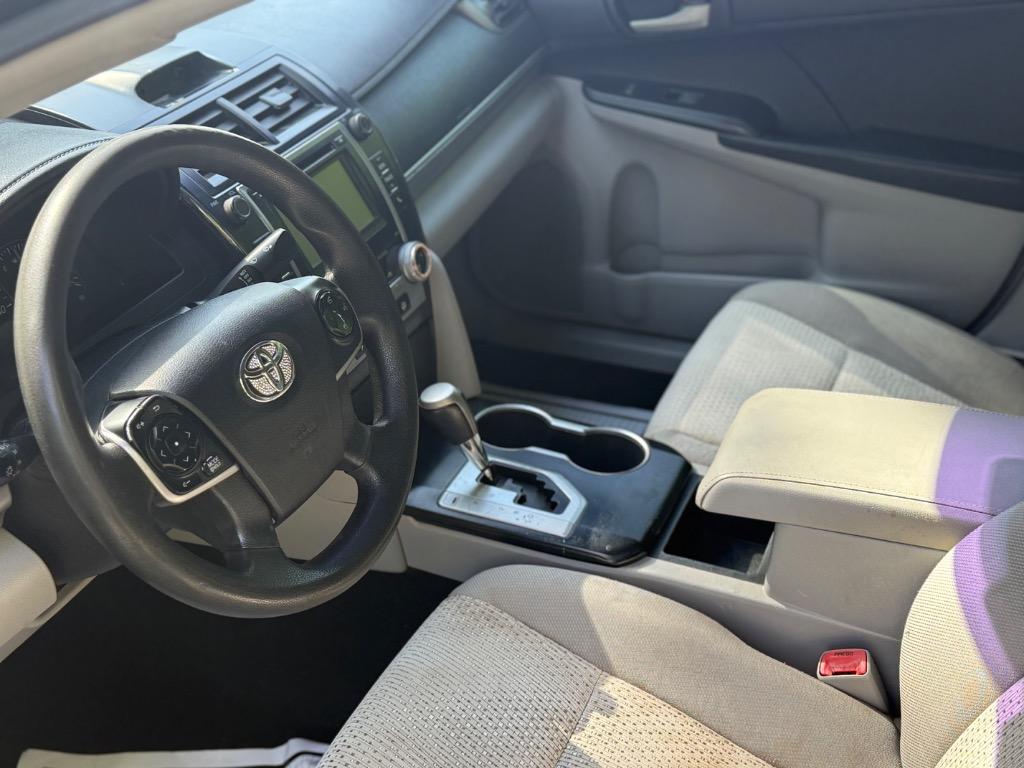 2014 Toyota Camry - $9,900