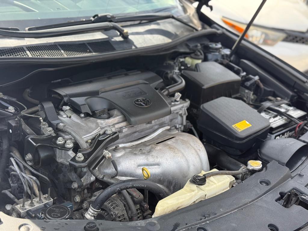 2014 Toyota Camry - $9,900