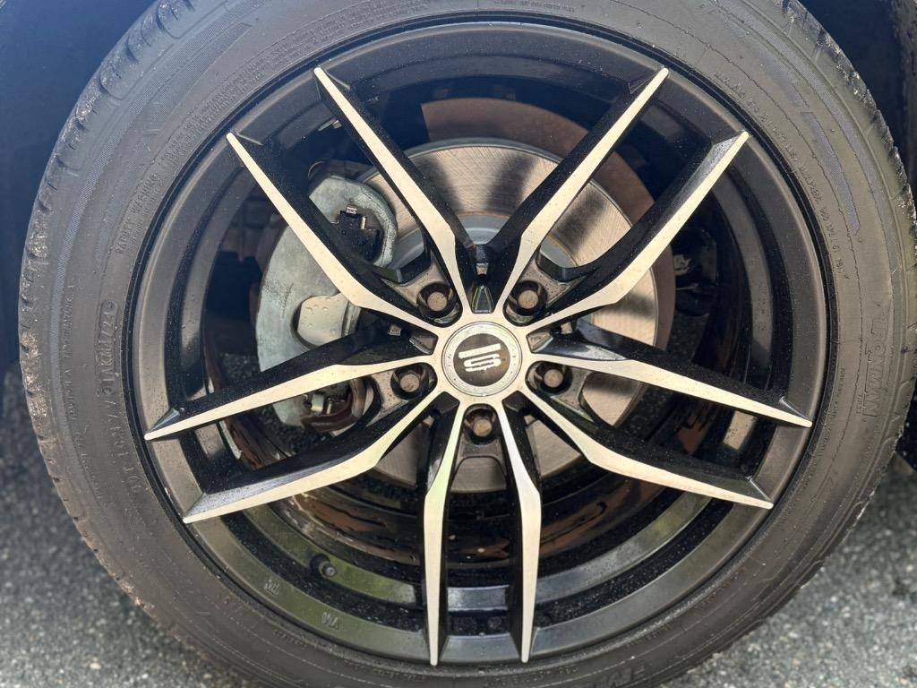 2014 Toyota Camry - $9,900