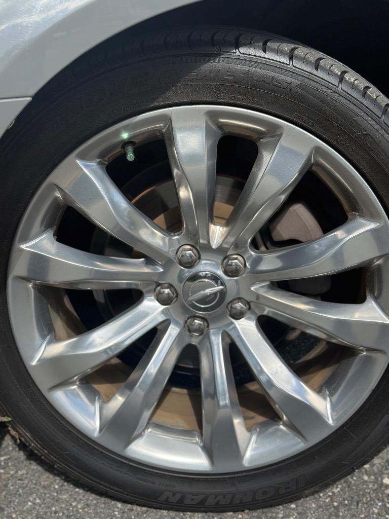 2018 Chrysler 300 - $14,900