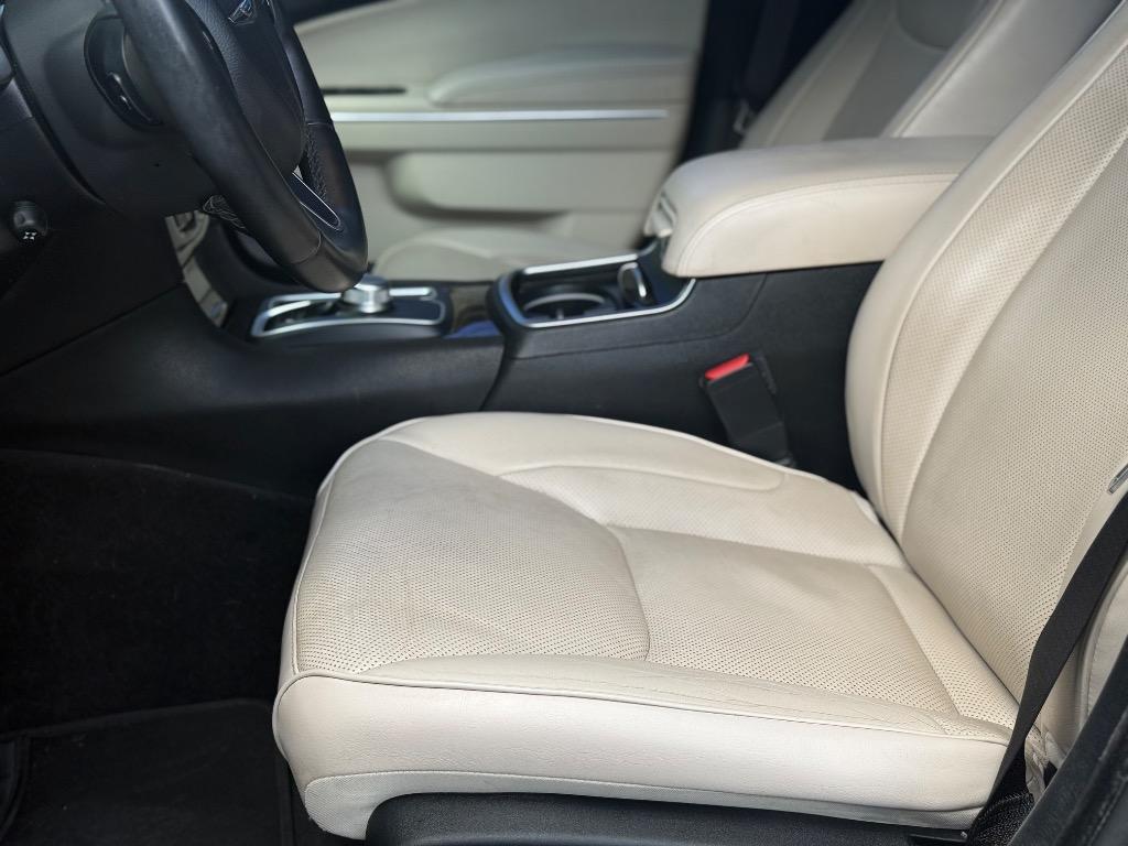 2018 Chrysler 300 - $14,900