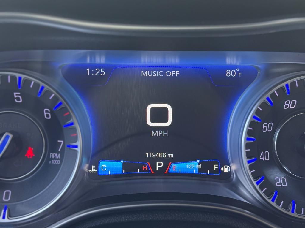 2018 Chrysler 300 - $14,900