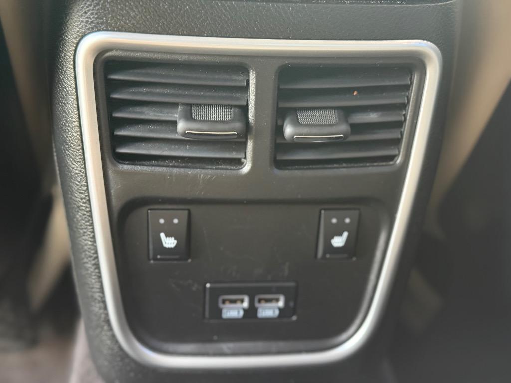 2018 Chrysler 300 - $14,900