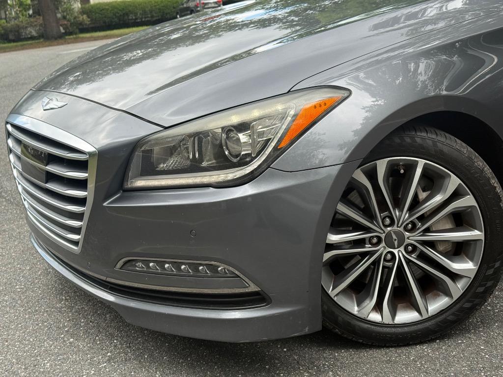 2016 Hyundai Genesis - $11,900