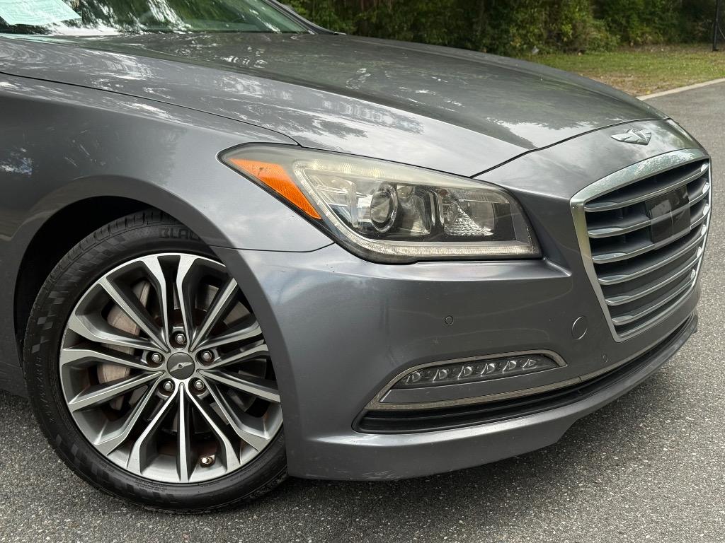 2016 Hyundai Genesis - $11,900