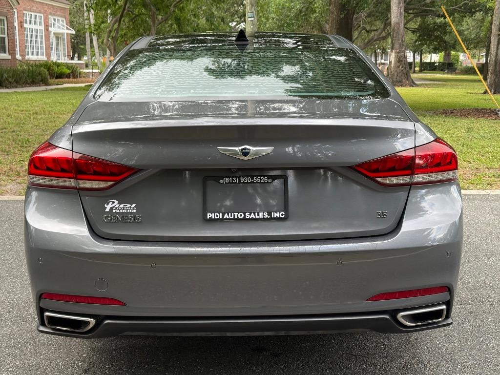 2016 Hyundai Genesis - $11,900