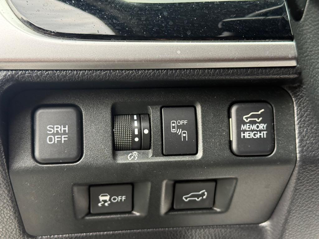 2017 Subaru Forester - $8,900