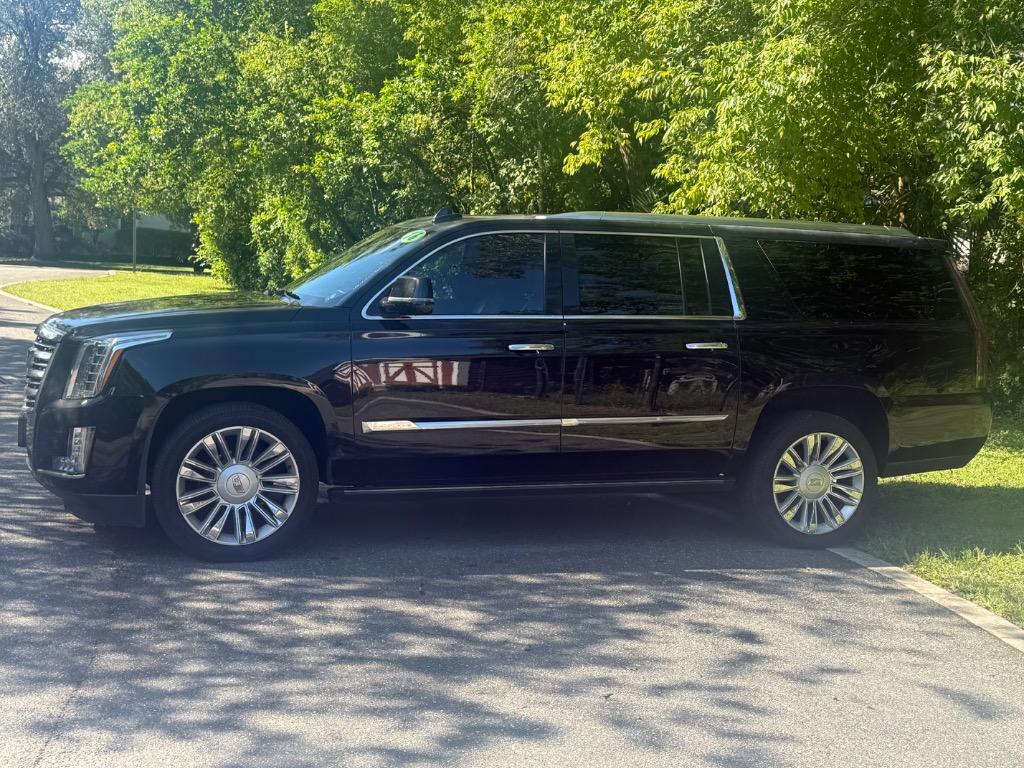 2016 Cadillac Escalade - $17,900