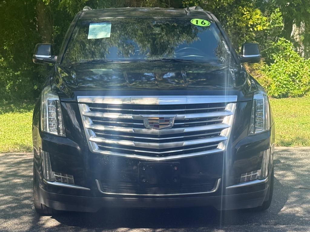 2016 Cadillac Escalade - $17,900