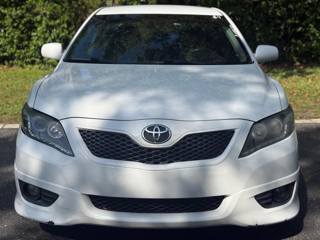 2011 Toyota Camry - $5,900