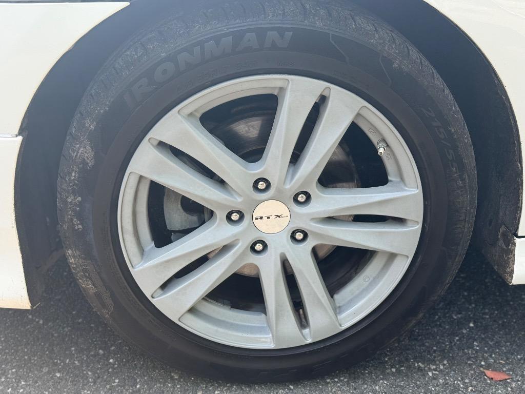 2011 Toyota Camry - $5,900