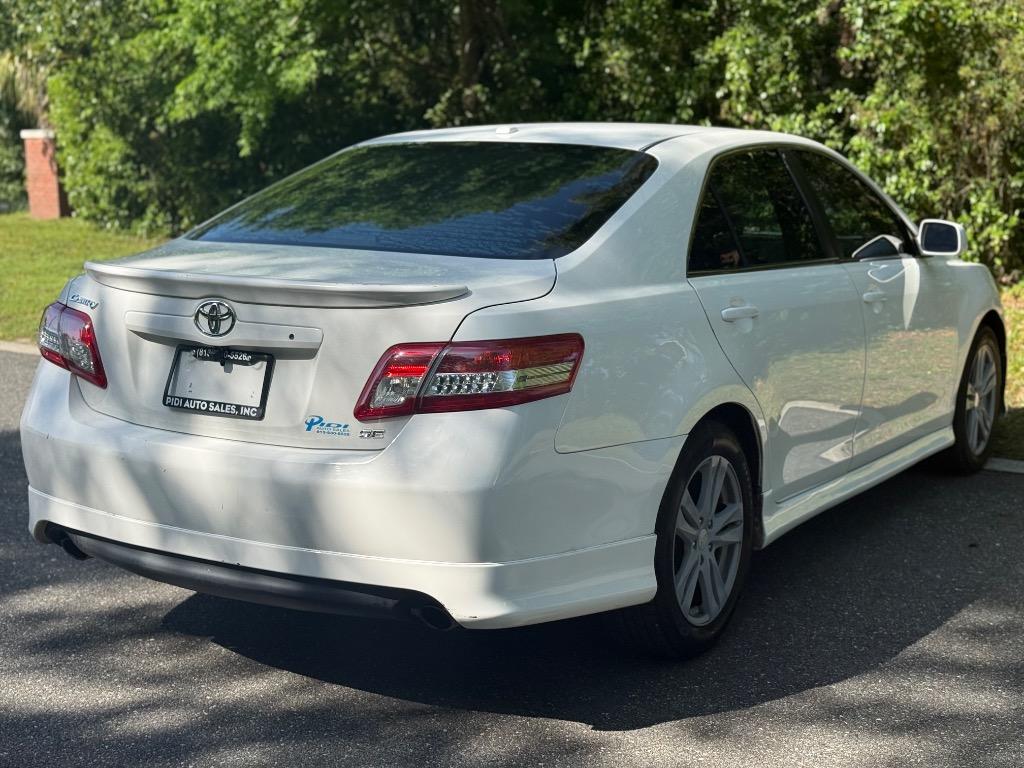 2011 Toyota Camry - $5,900
