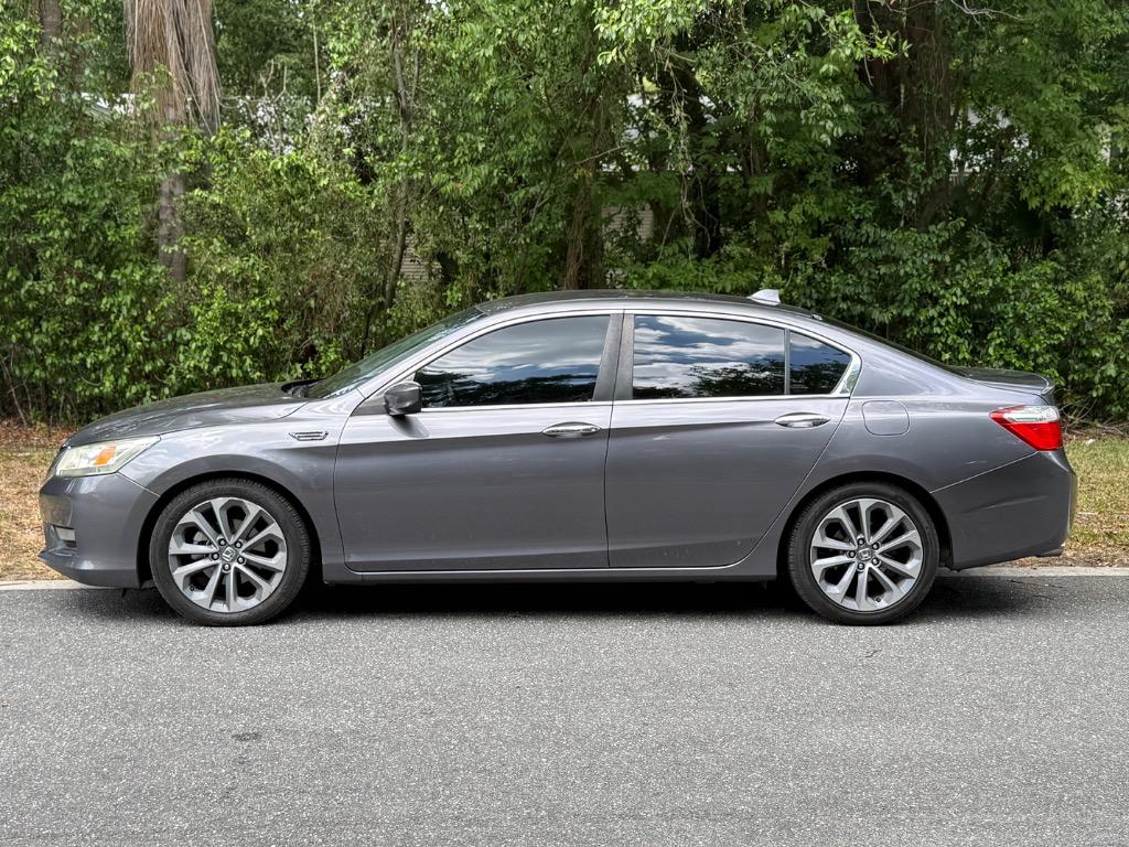 2015 Honda Accord - $8,900