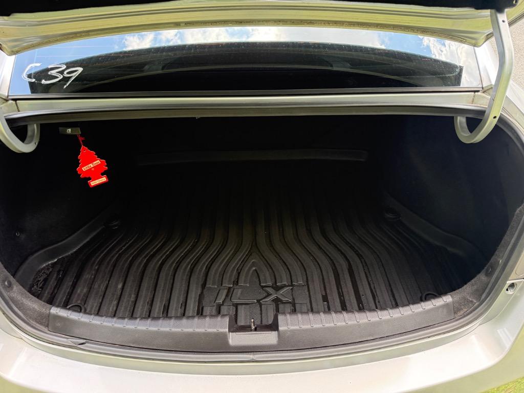 2013 Acura ILX - $10,900