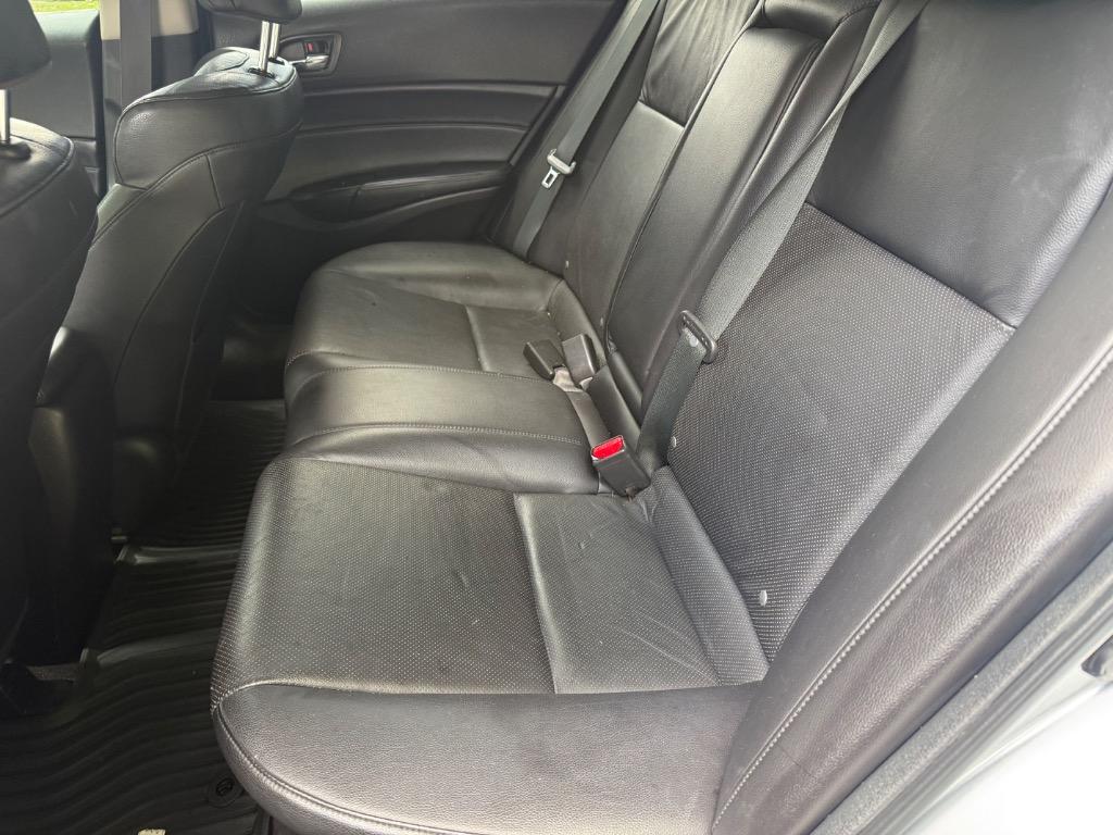 2013 Acura ILX - $10,900