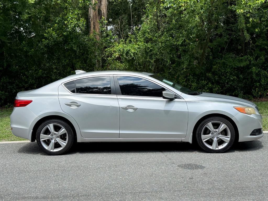 2013 Acura ILX - $10,900