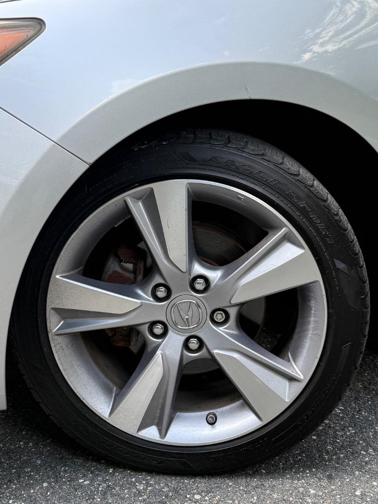 2013 Acura ILX - $10,900