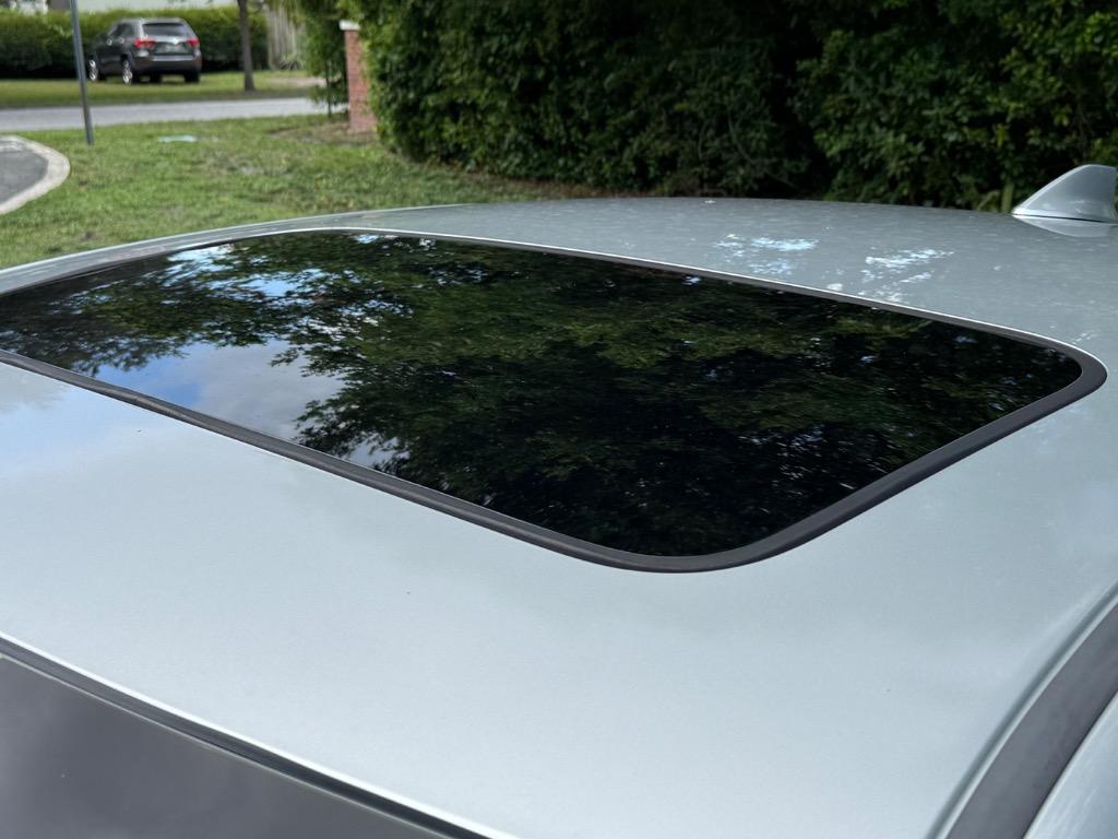2013 Acura ILX - $10,900