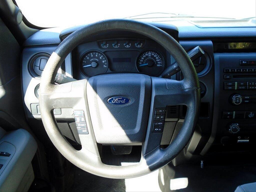 2014 Ford F-150 XL photo