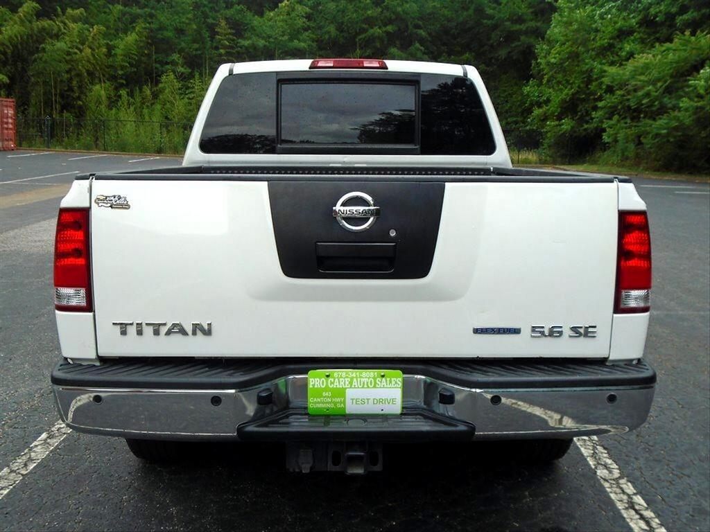 2010 Nissan Titan SE photo