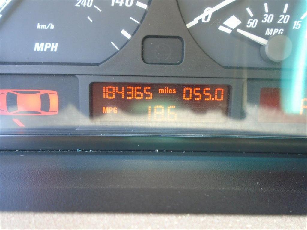 2005 BMW 3-Series 325Ci photo