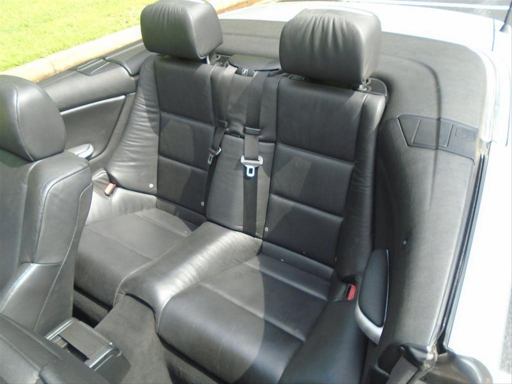 2005 BMW 3-Series 325Ci photo