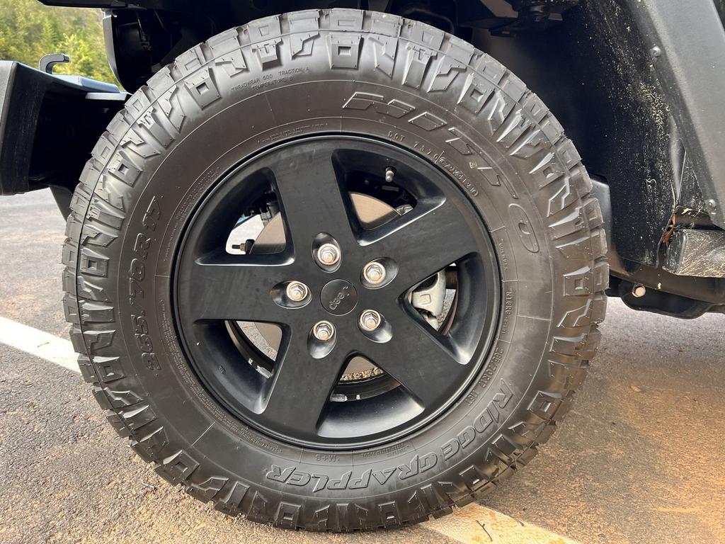 2016 Jeep Wrangler - $23,995