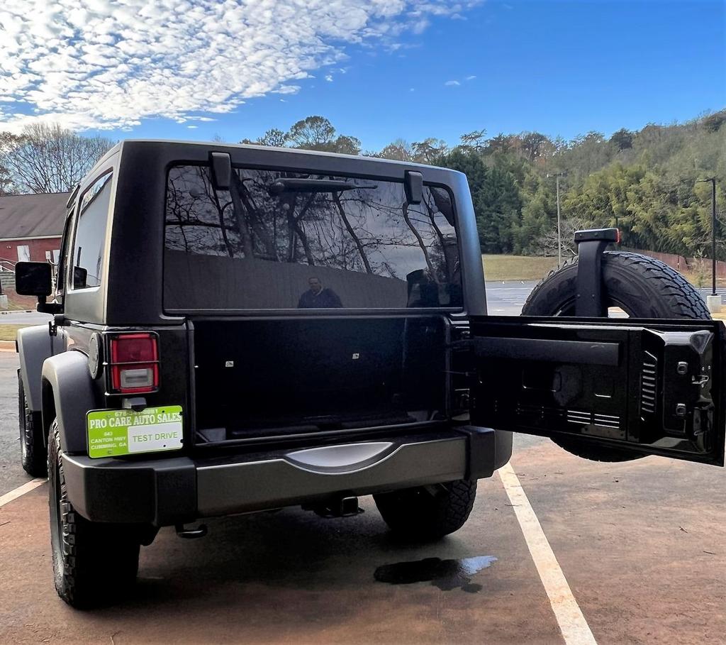 2016 Jeep Wrangler - $23,995