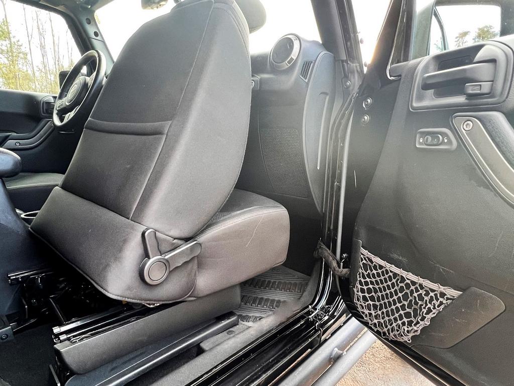 2016 Jeep Wrangler - $23,995