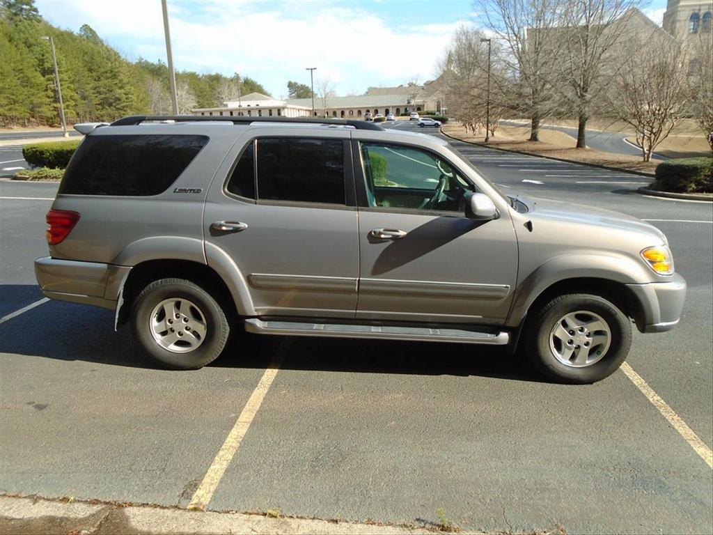 2002 Toyota Sequoia - $7,995