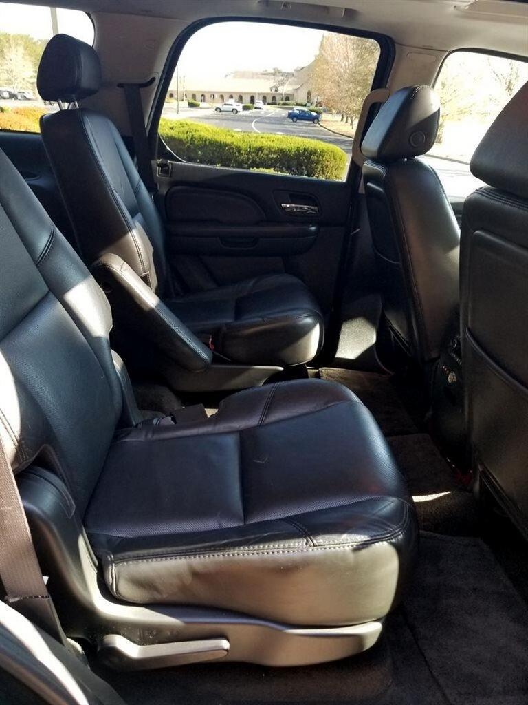 2007 Cadillac Escalade - $12,595