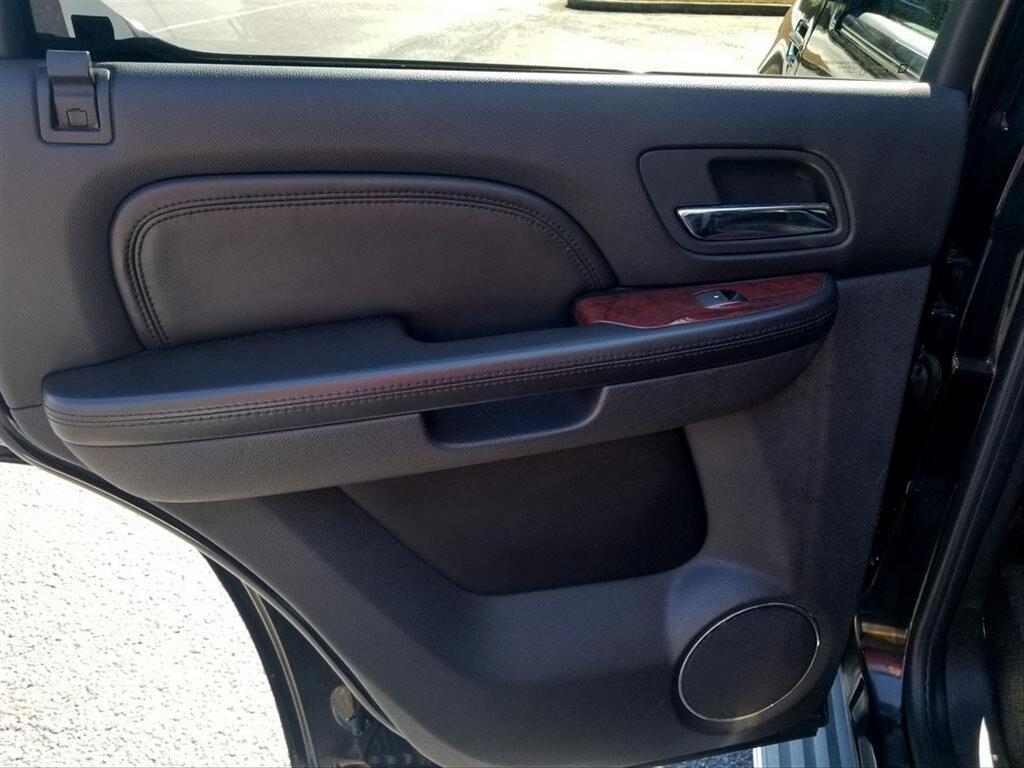 2007 Cadillac Escalade - $12,595