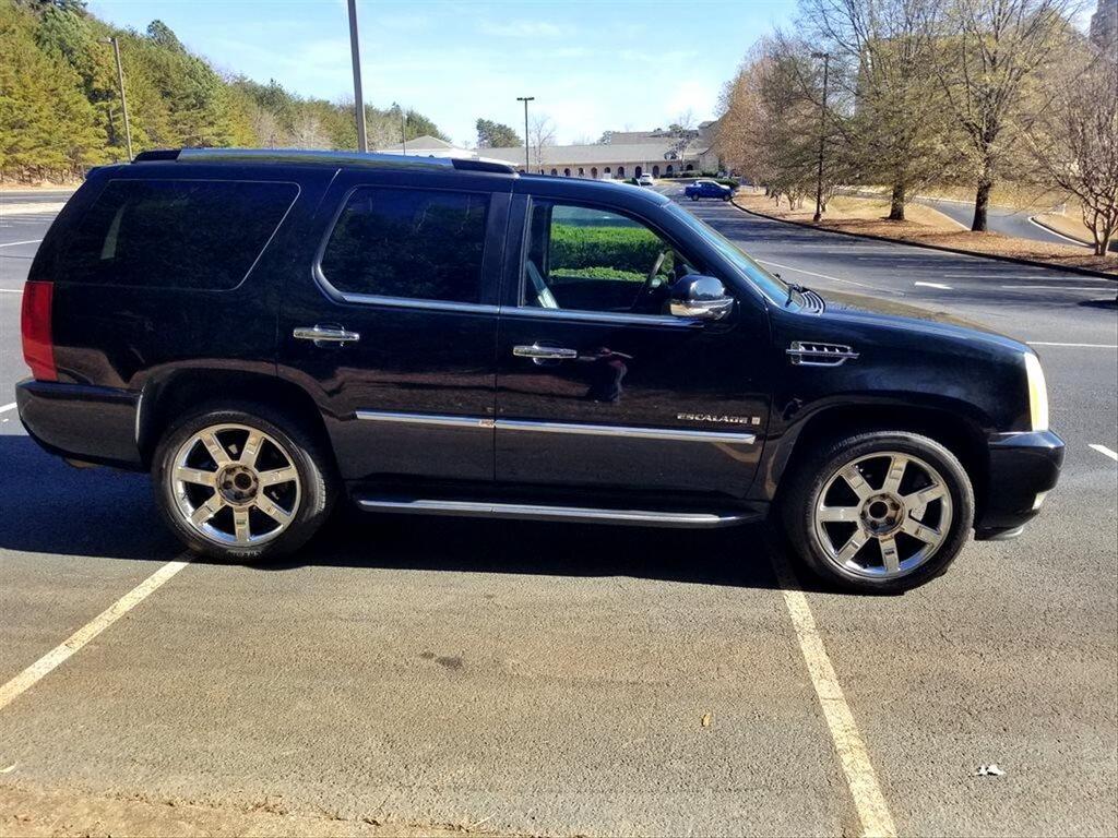 2007 Cadillac Escalade - $12,595