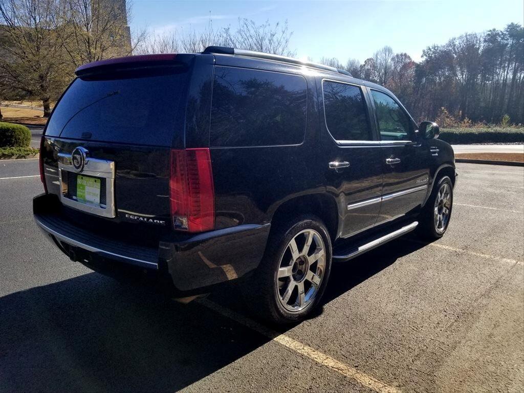 2007 Cadillac Escalade - $12,595